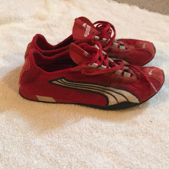Puma Shoes - Red Mesh PUMA Retro